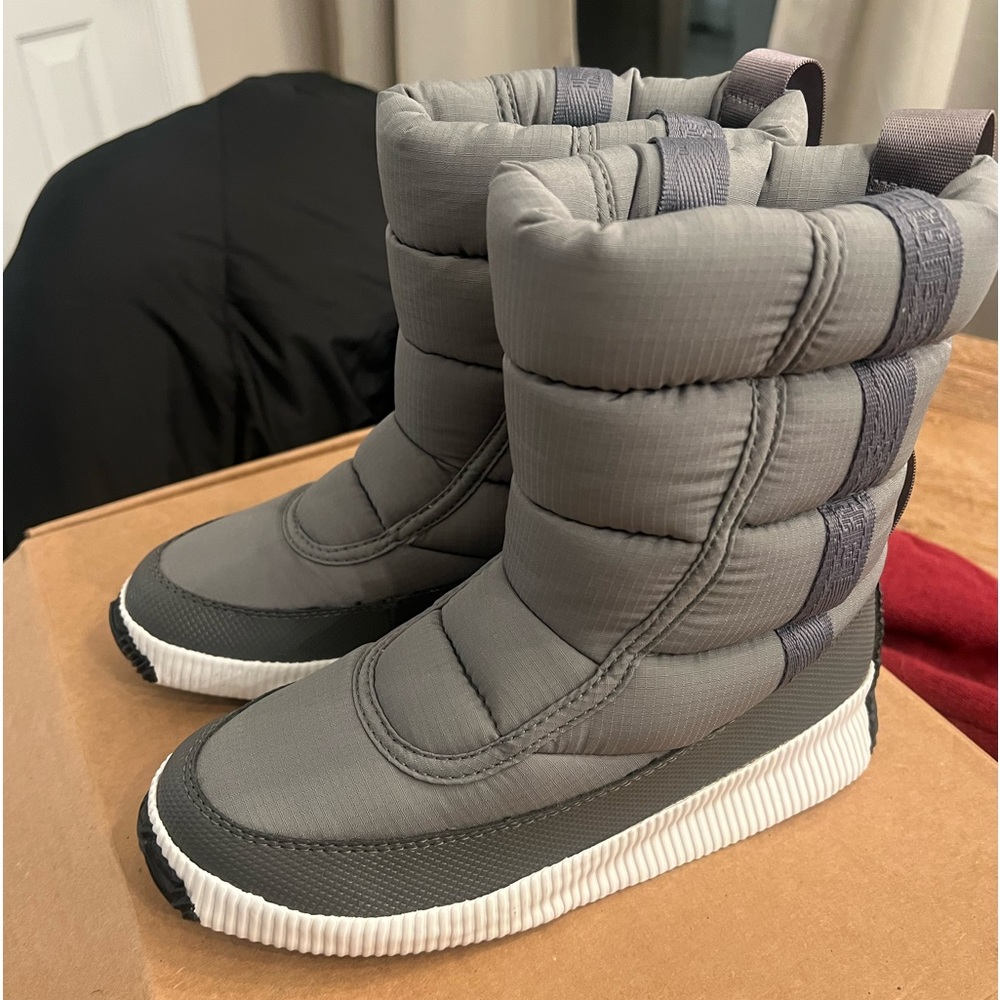 Sorel Women's Out N About Puffy Mid Boot